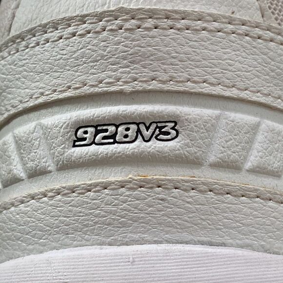 NEW BALANCE - STYLE #918V3 - WALKING / RUNNING ATHLETIC SHOES - CRISP WHITE - S7 - Picture 2 of 14